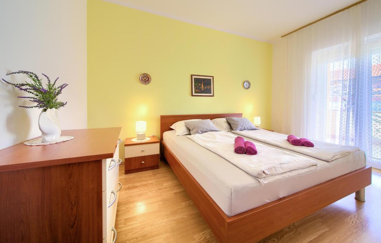 Apartments Petra クルク エクステリア 写真