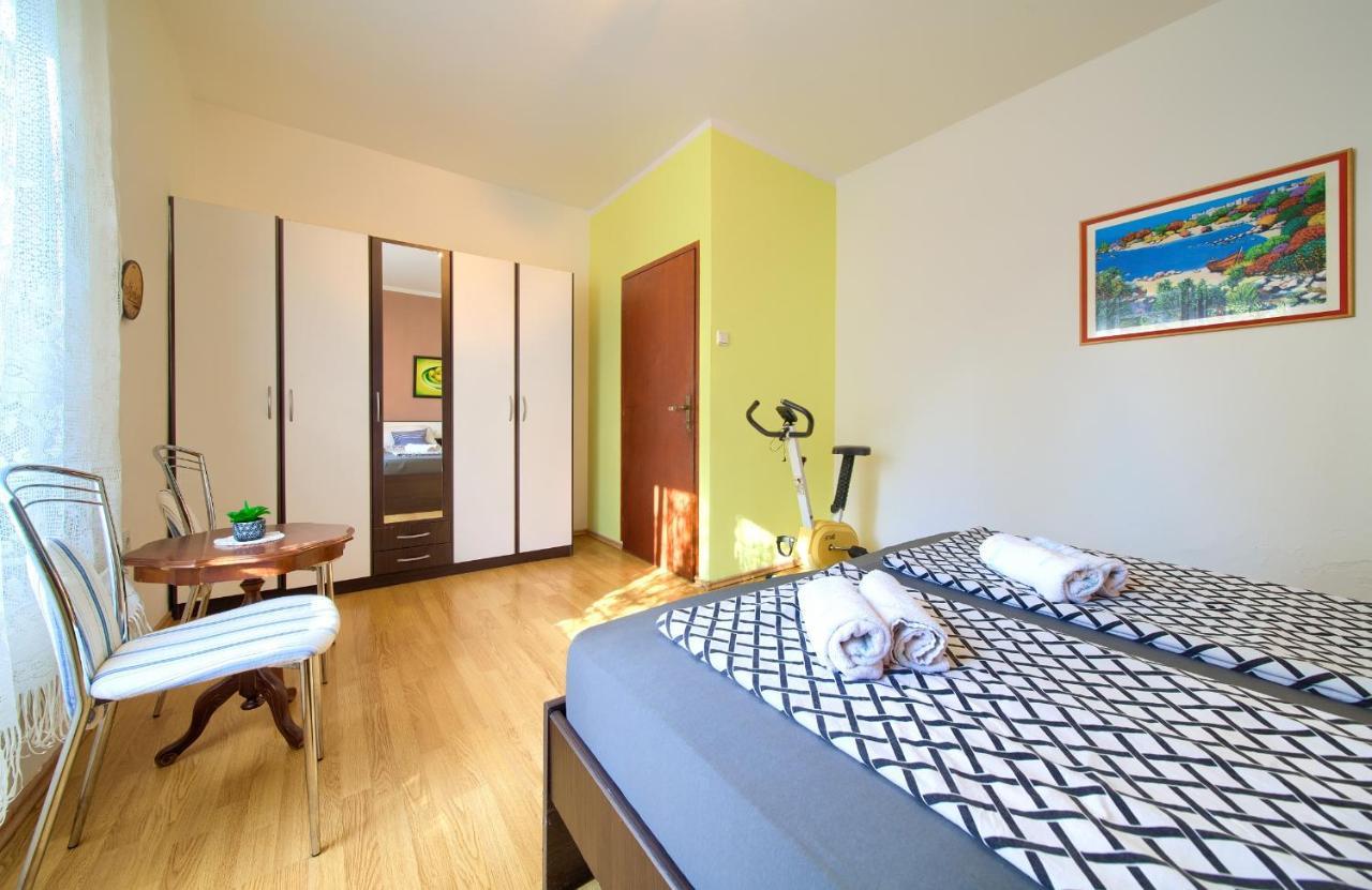 Apartments Petra クルク エクステリア 写真
