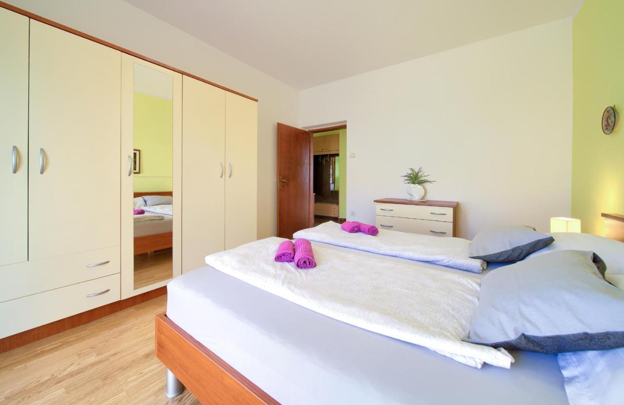 Apartments Petra クルク エクステリア 写真
