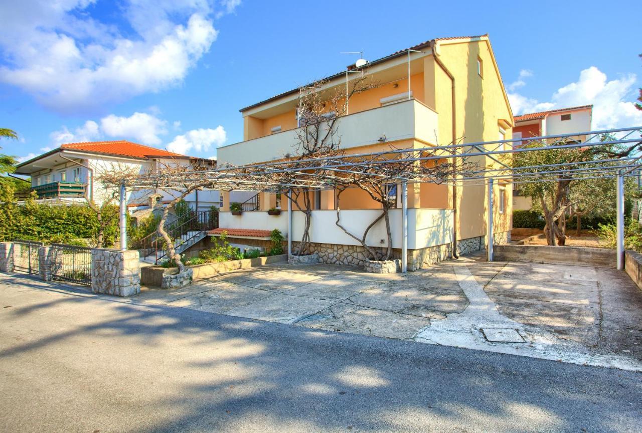 Apartments Petra クルク エクステリア 写真