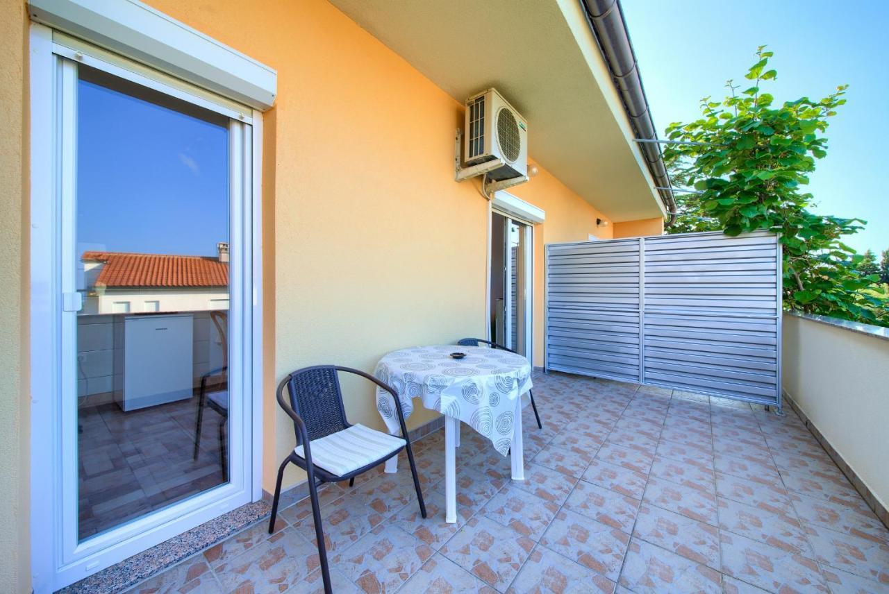 Apartments Petra クルク エクステリア 写真