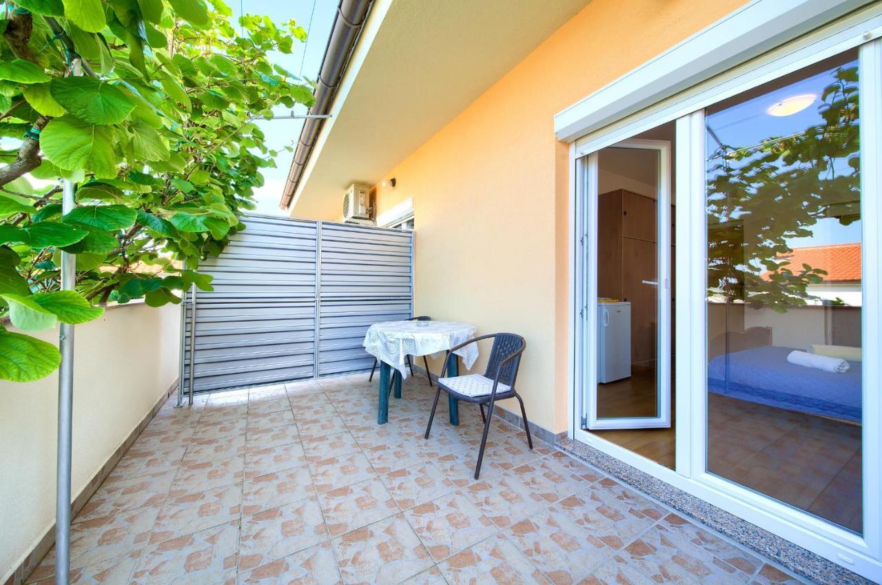 Apartments Petra クルク エクステリア 写真